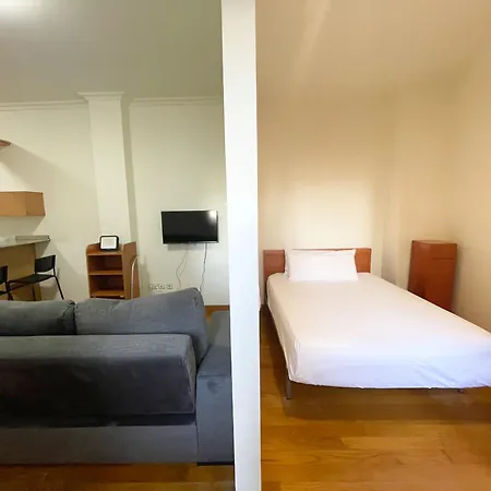 Estudio En Velazquez Moreno 40 1ºb * Vigo