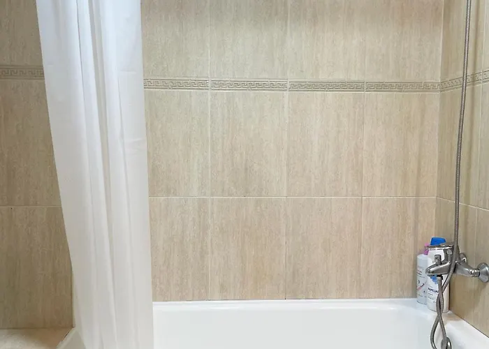Estudio En Velázquez Moreno 40 1ºb Apartamento